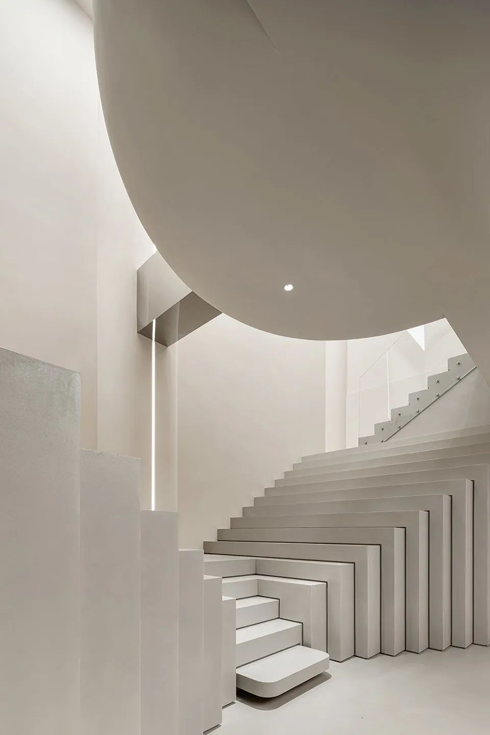 逛本土买手店，怎么跟开盲盒似的？