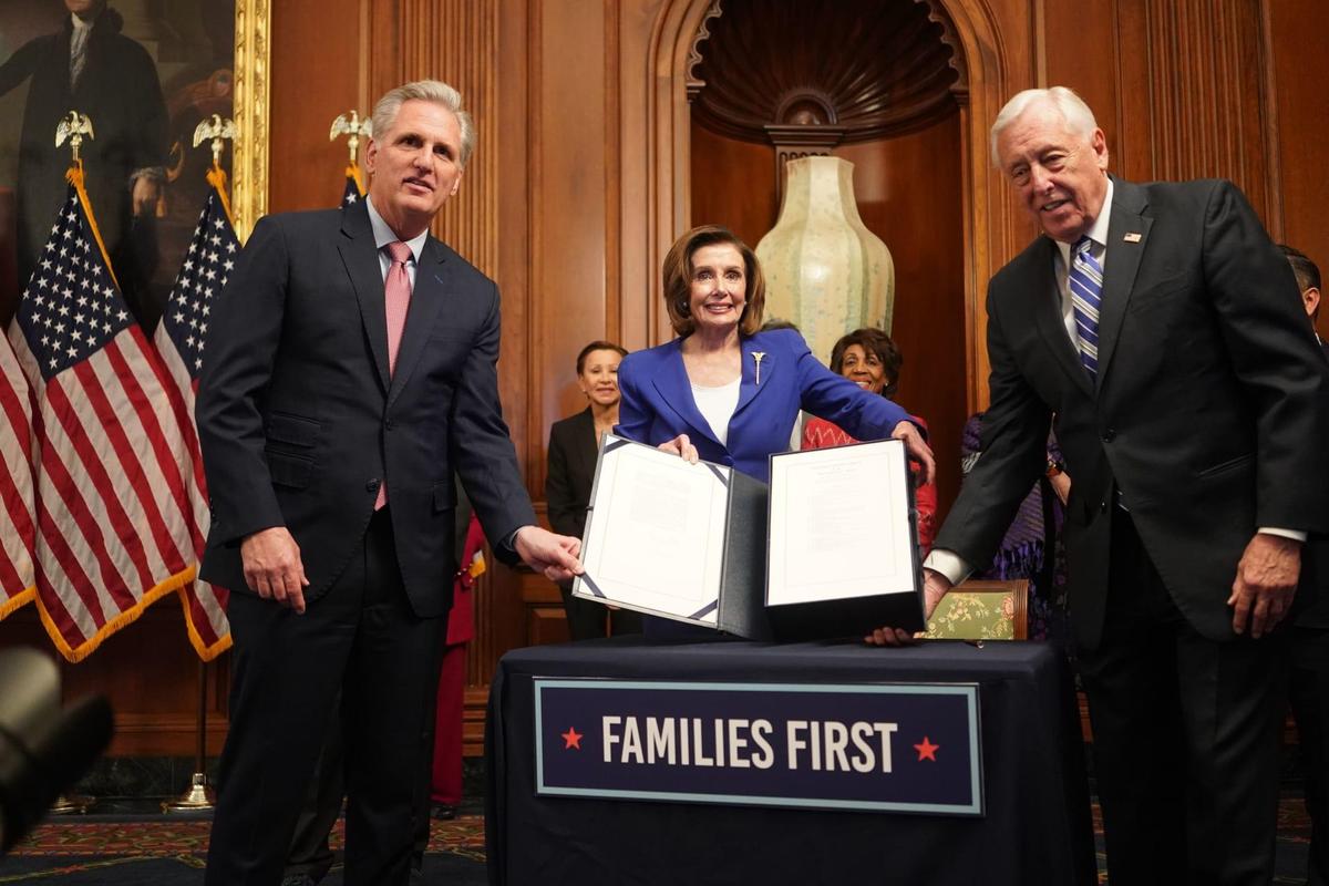 毫无底线！美国敛财计划才开始，中国富豪该头疼在美资产了