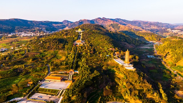 自驾云南15天旅游攻略自由行详细,自驾游10天玩转云南旅游攻略