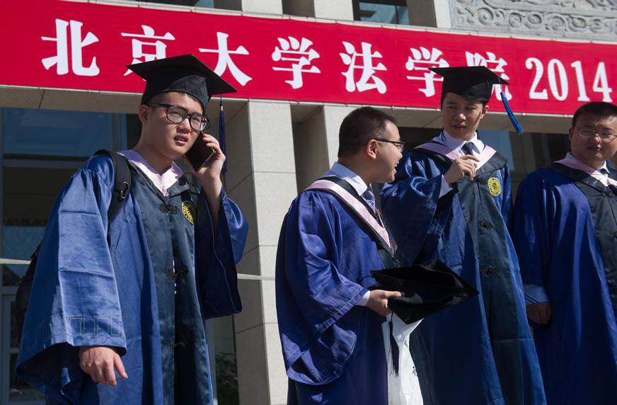 霸蛮米粉创始人张天一与董明珠,张天一董明珠的对话视频完整版