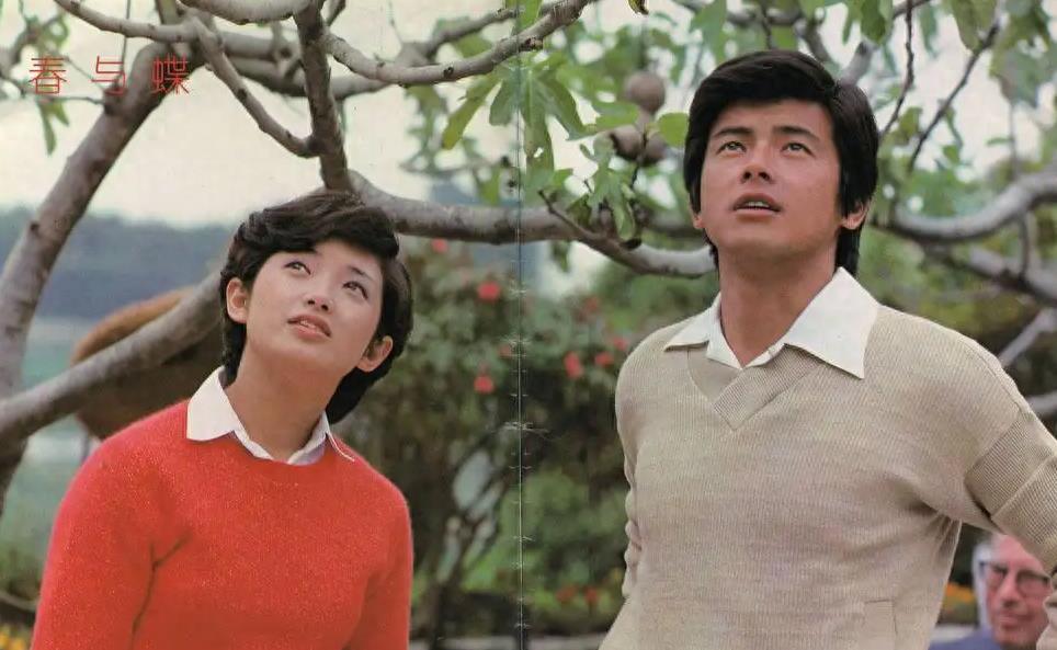 被山口百惠的老年状态惊艳到：64岁发腮发福，穿衣极简却气质高级