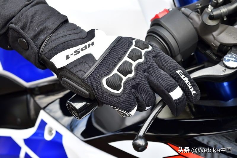 非常实惠又好用的一款手套,热销冬季款手套