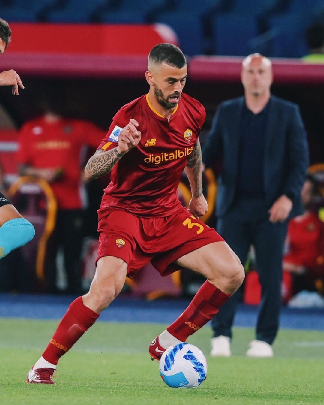 “伟意左”是左脚还是右脚，穆里尼奥开始新尝试，期待欧会杯决赛