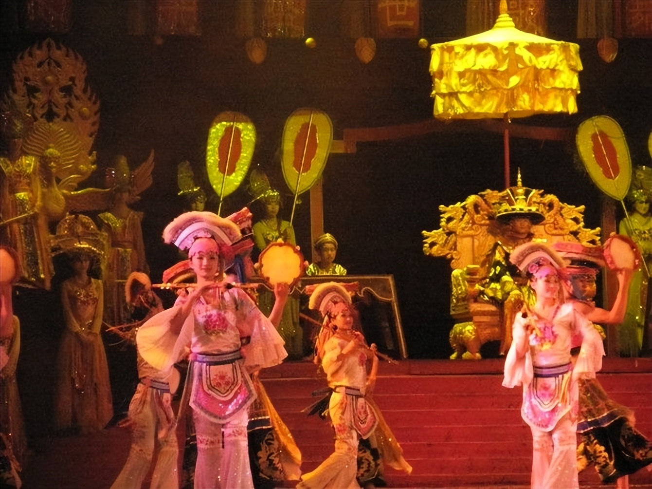 声匿迹十多年的CCD相机为什么又火起来了，真的值得购买吗？