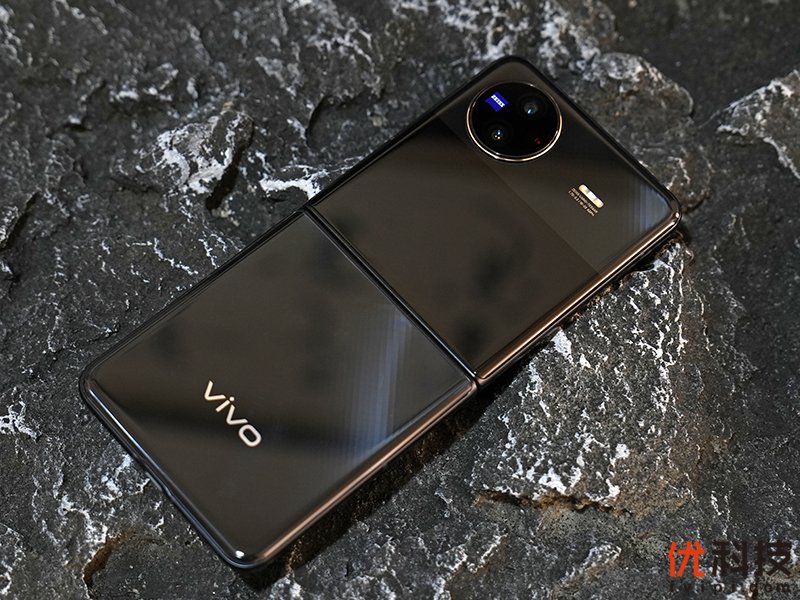 vivozflip颜值天花板,vivoxflip最新深度评测