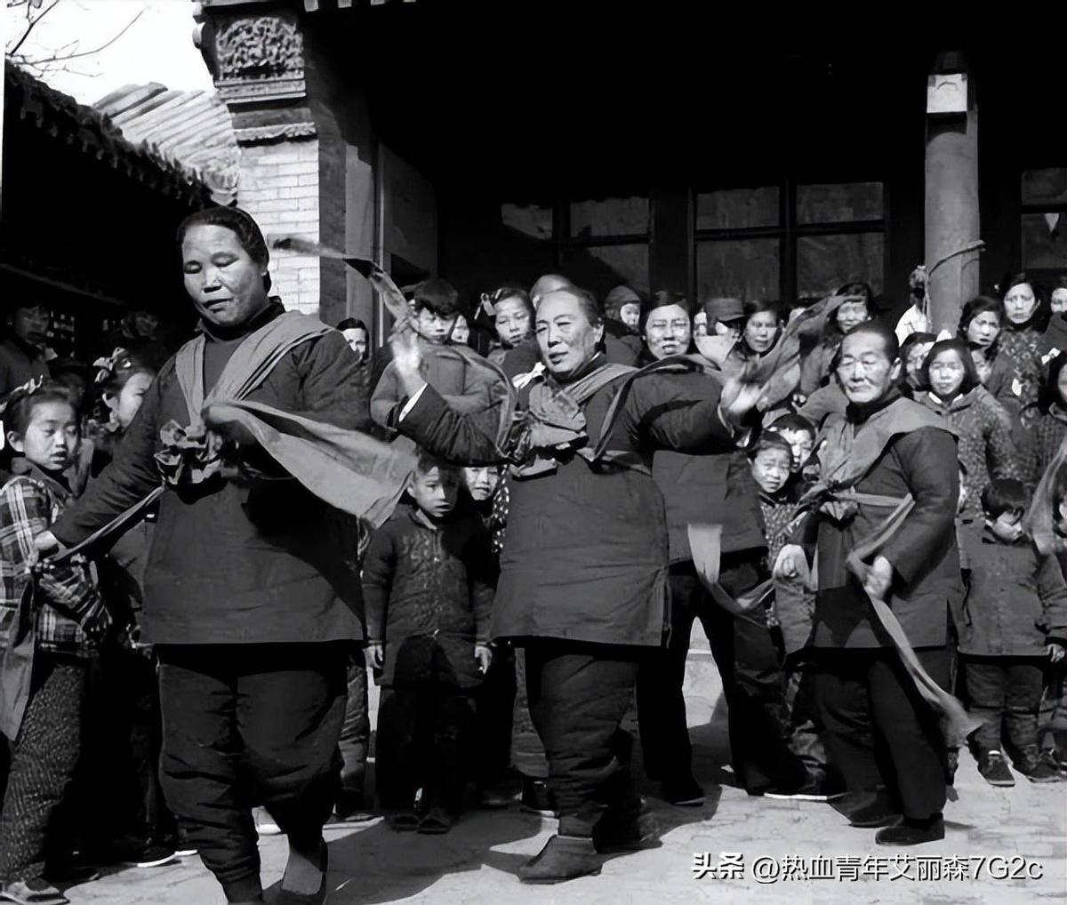 渚靛崕鏃ュ啗鍏借缁濈増鐓х墖,鏃ュ啗鍏借褰╄壊鐓х墖