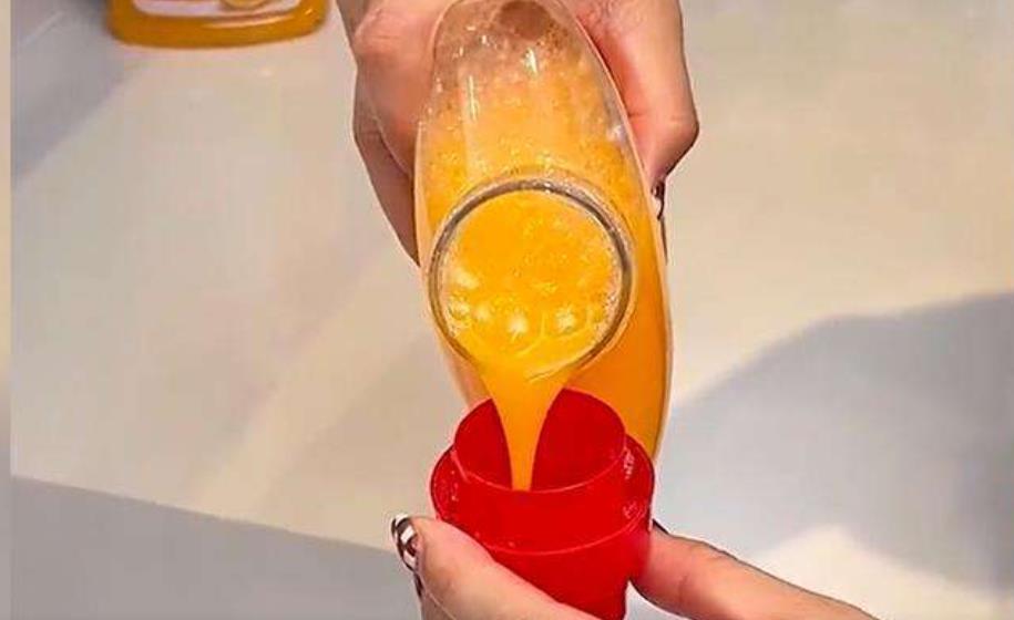 老人误用清洁剂喂娃,奶奶给孙子误喝清洁剂