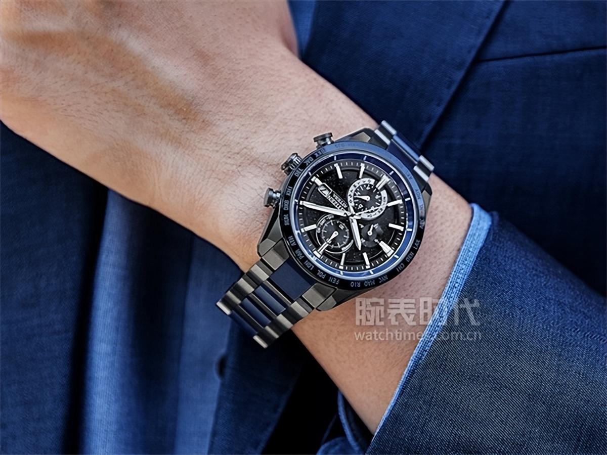 西铁城“蓝宇宙”，想说爱你太容易