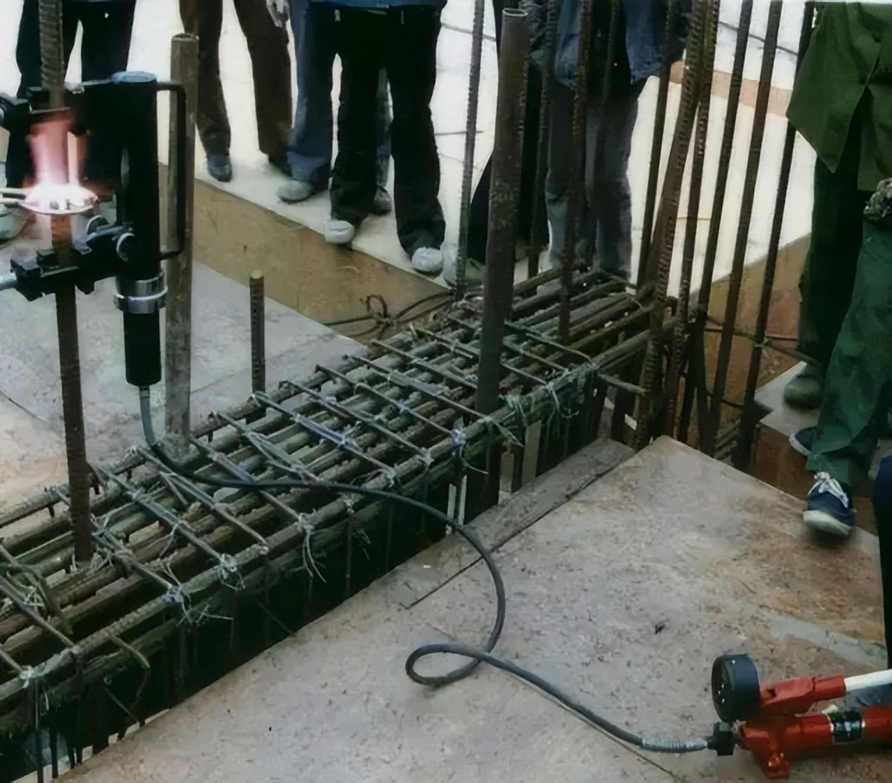 基础钢筋施工常见质量问题,房建钢筋常见质量问题