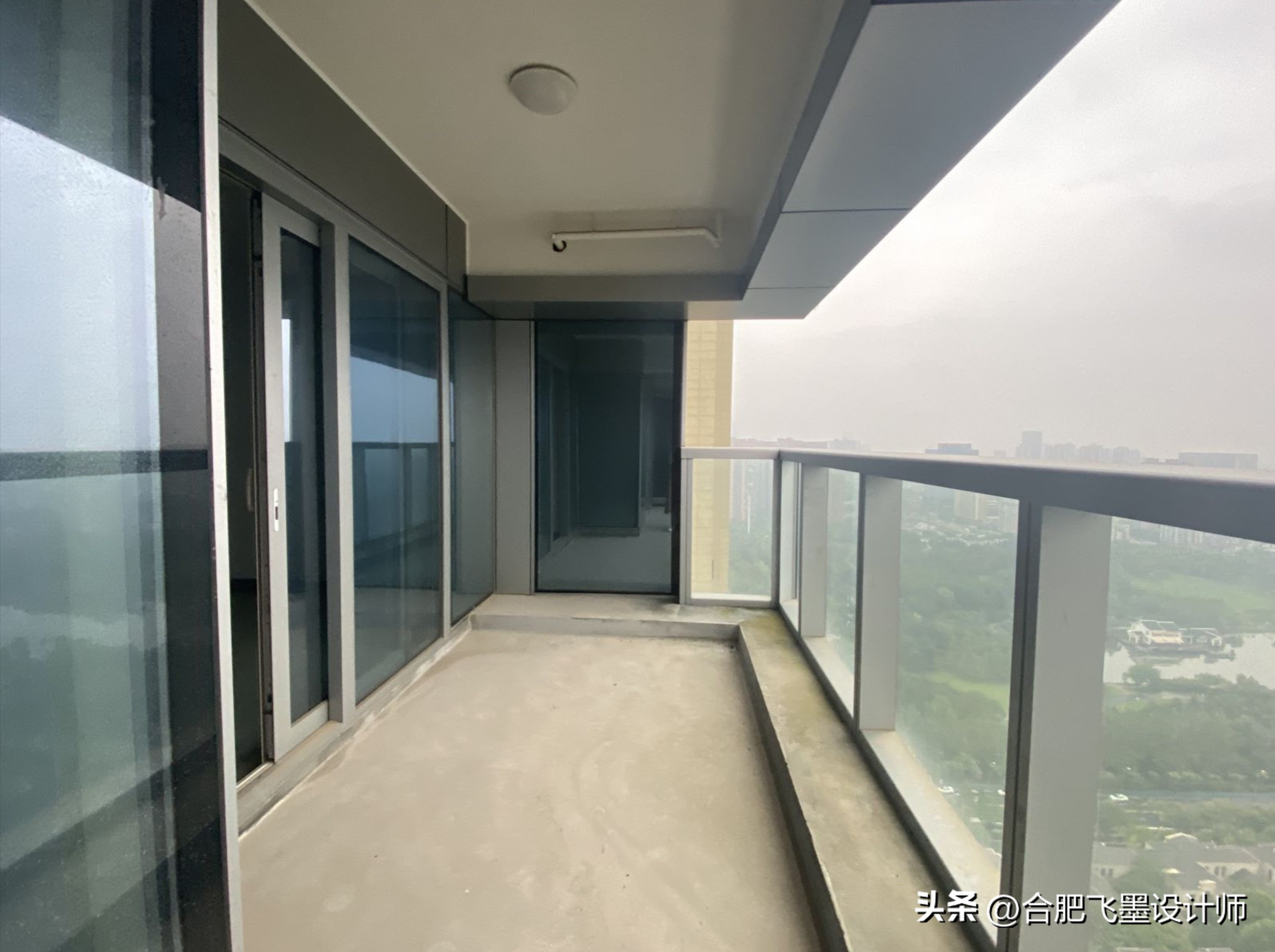 超大阳台怎么封一半最省钱,小阳台能否实现封一半留一半