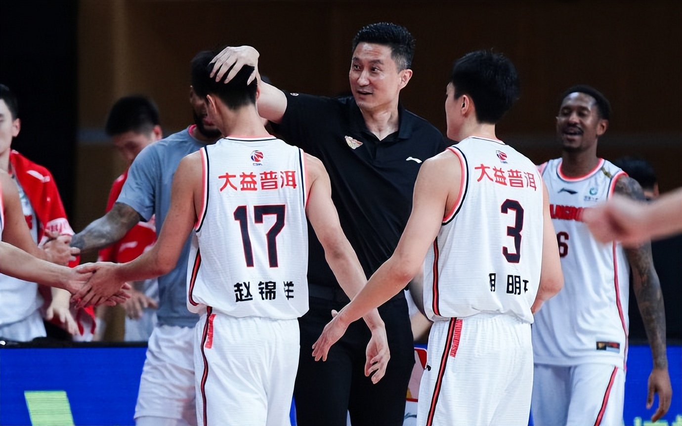 广东男篮朱芳雨最新消息,广东宏远男篮有几个离队