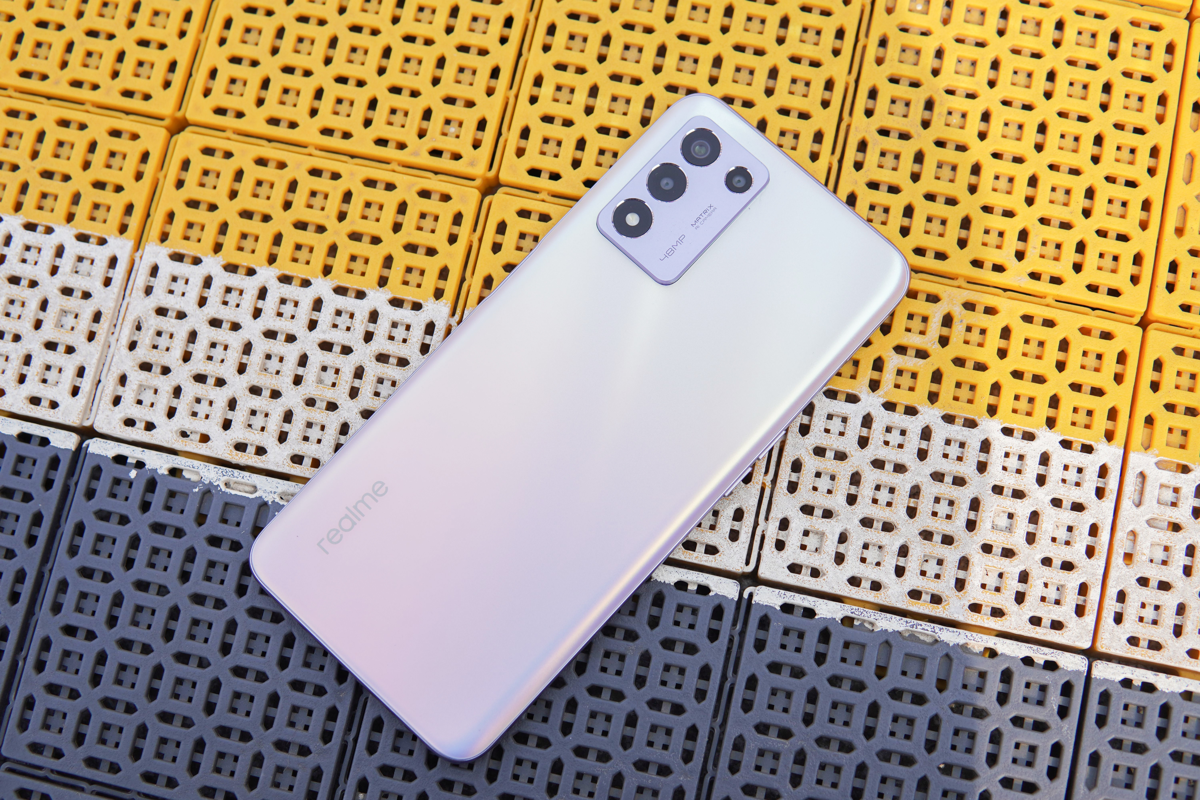 旗舰机电池和千元机电池,千元哪款机器最值得入手