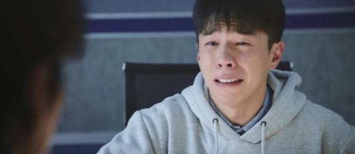 TVB绿叶获高层钦点开剧！曾穷到账户仅3位数，胸口留十寸长疤痕