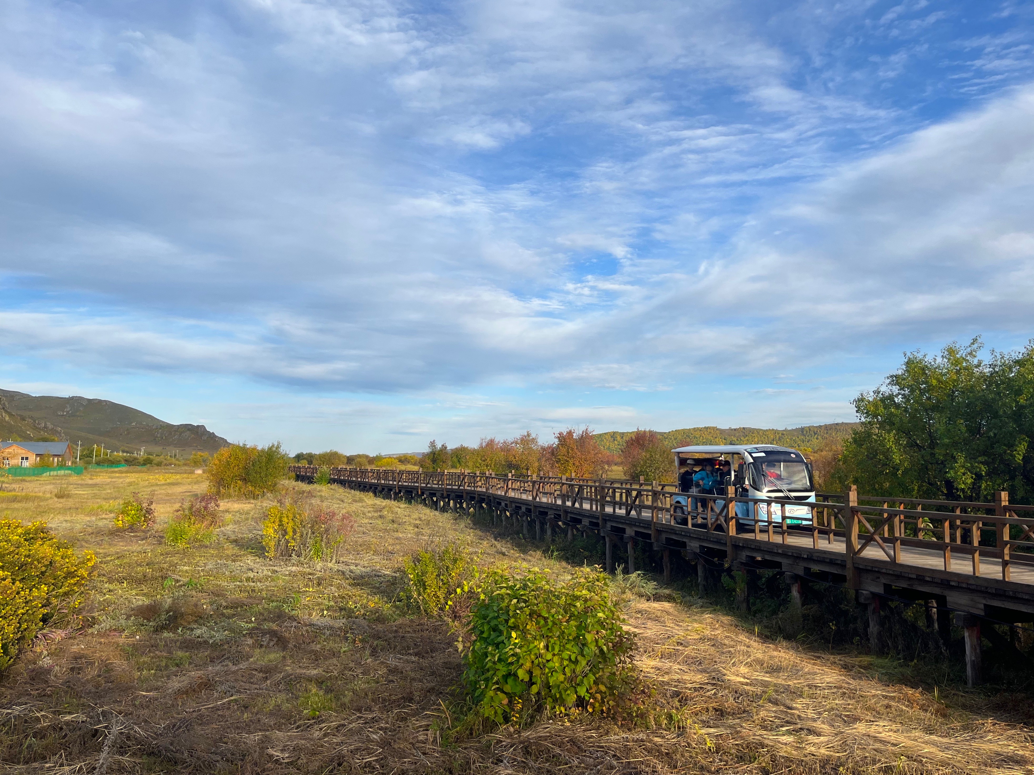 夫妻自驾11000公里,夫妻两人自驾游最新视频