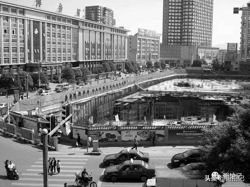 萍乡：从掀翻广场建沃尔玛，到沃尔玛宣布撤离，如今此处成空城