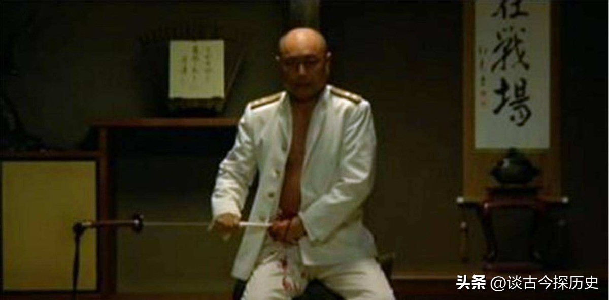 日本人热衷剖腹自杀,将其视为一种神圣荣誉,中国人表示不理解