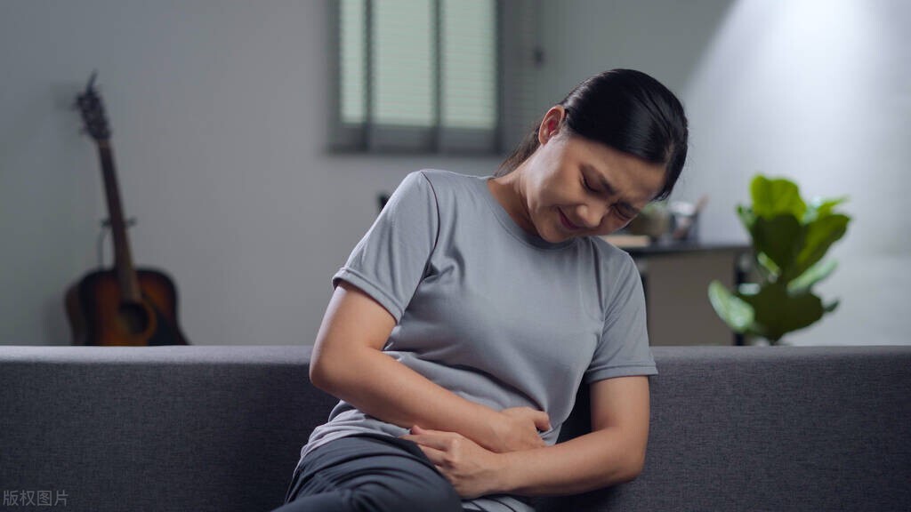 蒙脱石散治疗腹泻一般几天见效,中医治疗腹泻替代蒙脱石散