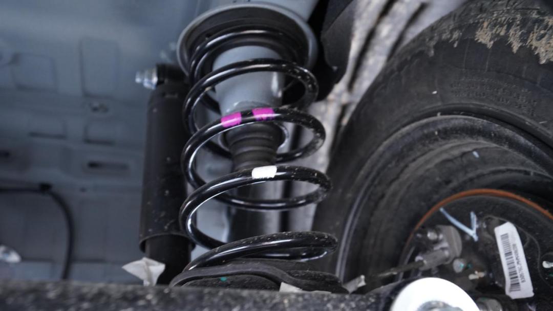 奇瑞qq冰淇淋2.99万有倒车影像吗,奇瑞qq冰淇淋120和170续航区别