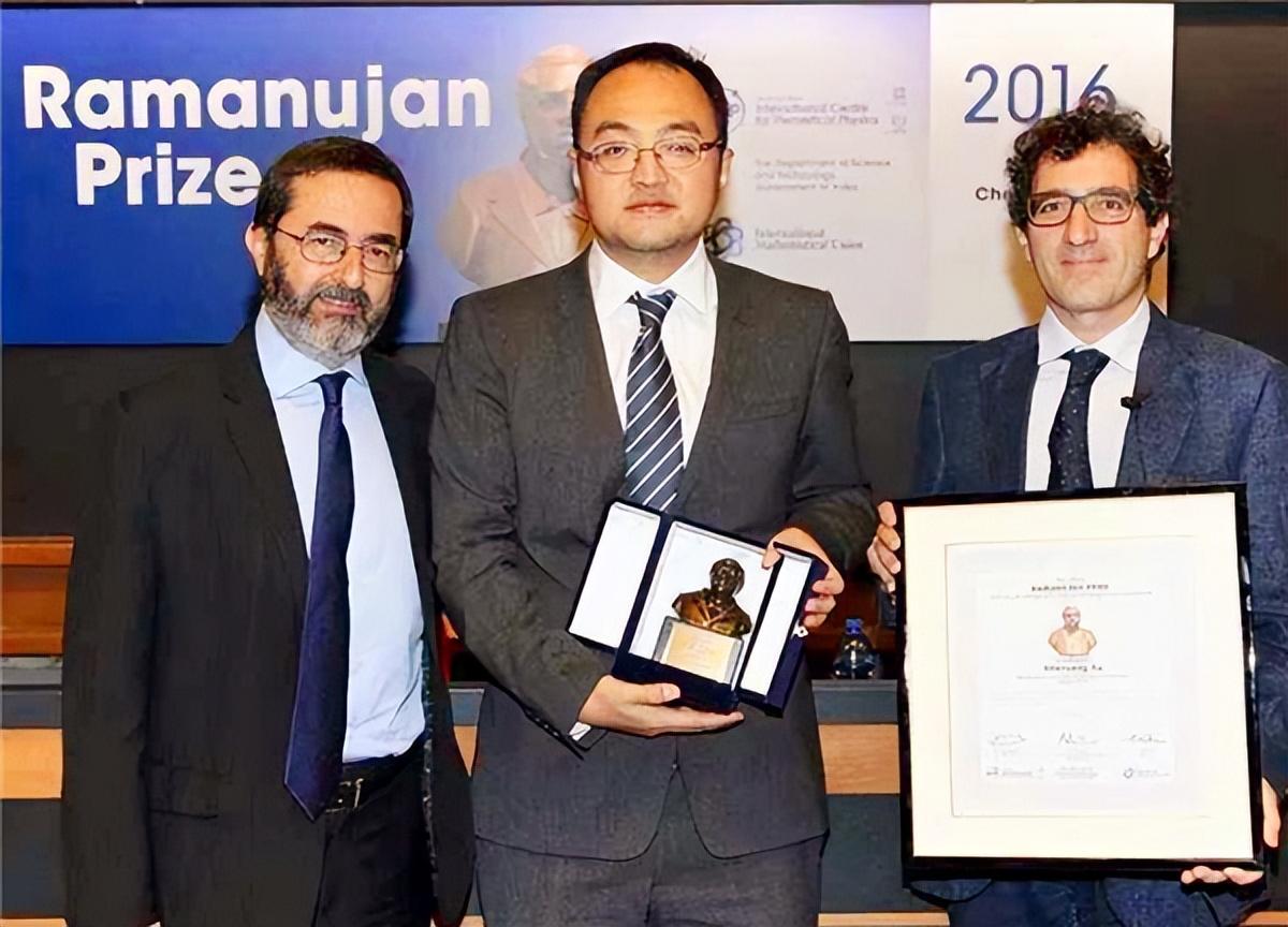 北大博士许晨阳,北大天才教授许晨阳