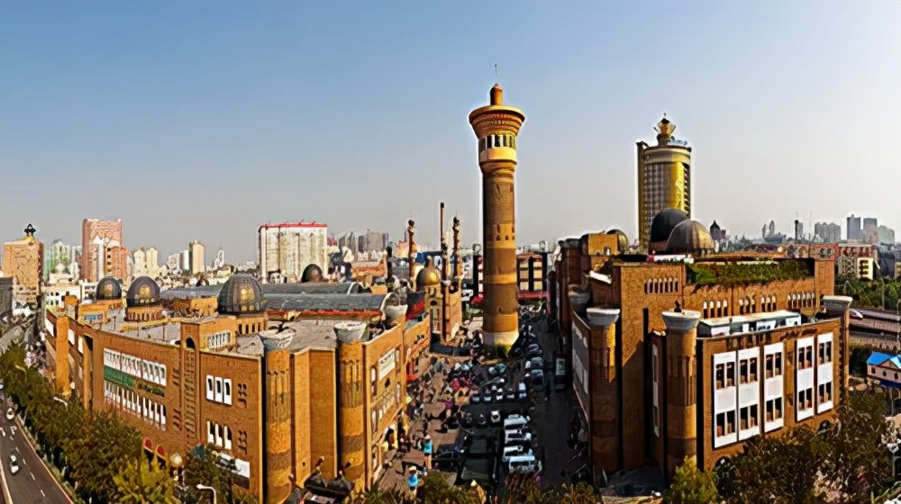 四月新疆伊犁草原,新疆伊犁野杏花最美人间四月天