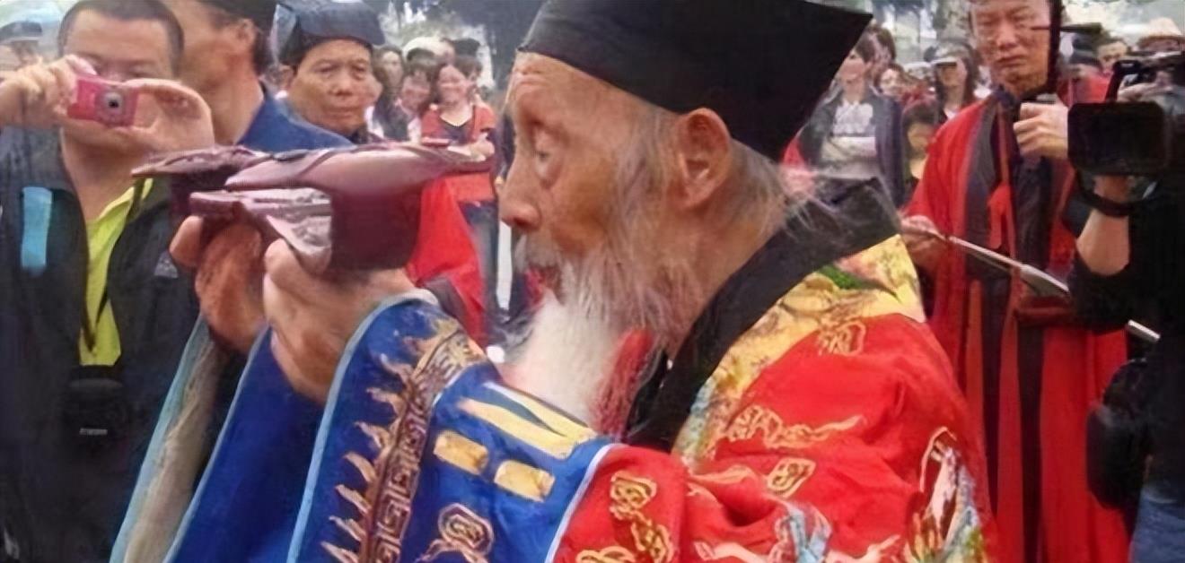 陆地神仙张至顺道长羽化,张至顺隐居终南山视频