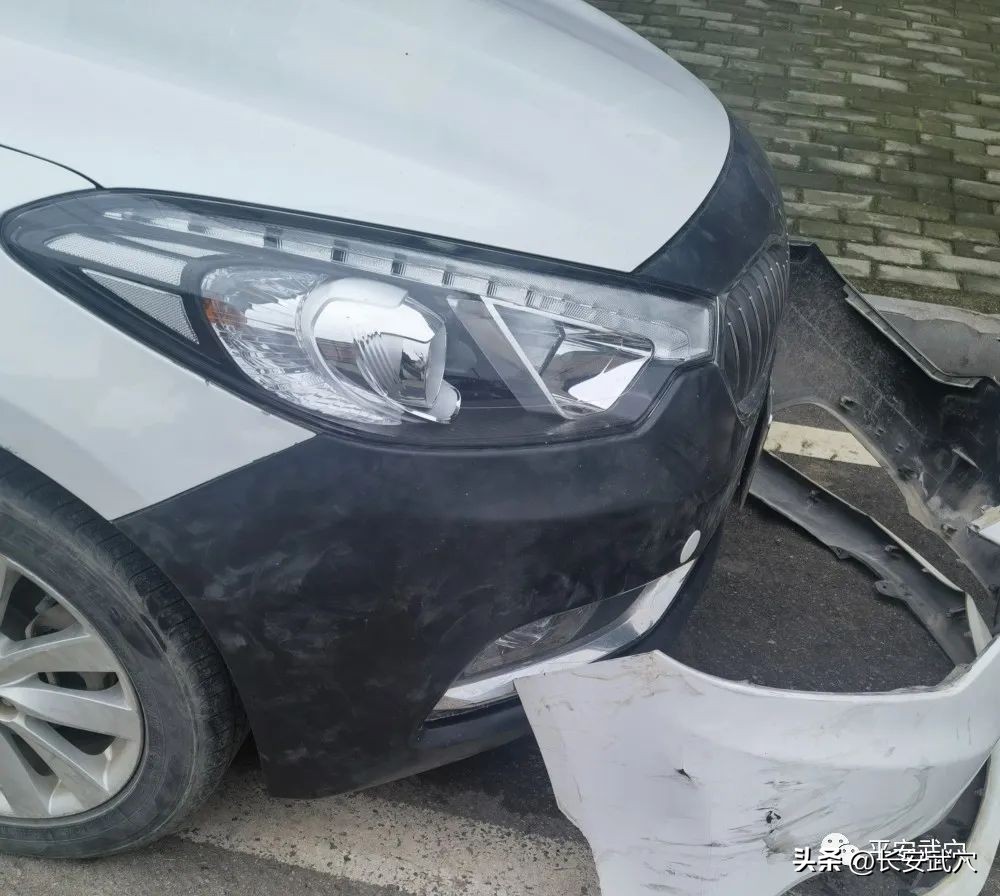 撞人逃逸被拘留会有案底吗,撞人后逃逸扣几分