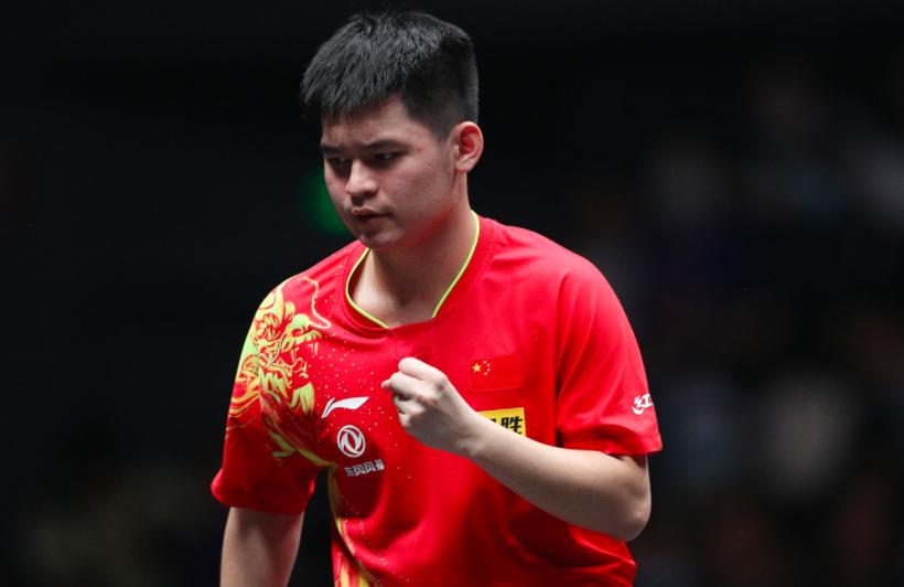 乒乓天才樊振东打出无解球,樊振东打乒乓有多厉害