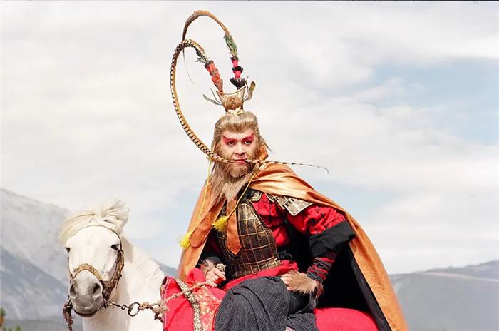 年底电视剧杀出一匹黑马,到2023年为止豆瓣评分最高的港剧