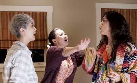 丈夫难以忍受妻子脏乱差,妻子觉得丈夫太窝囊不帮她出头