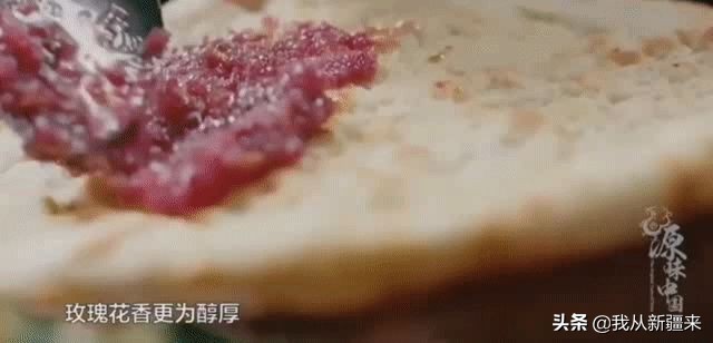 又到了临走前妈妈偷偷在我的包里硬塞一瓶酱的时候