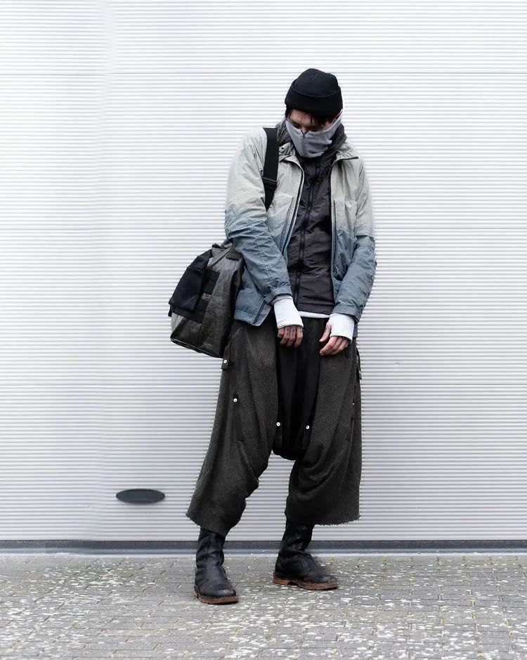 绌挎惌鐏垫劅鏃跺皻琛楁媿,绌挎惌鐏垫劅鏄ュぉ