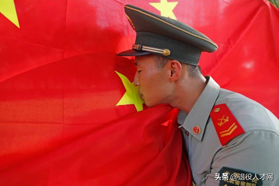 如何能当上一名军官,最简单成为军官的方法