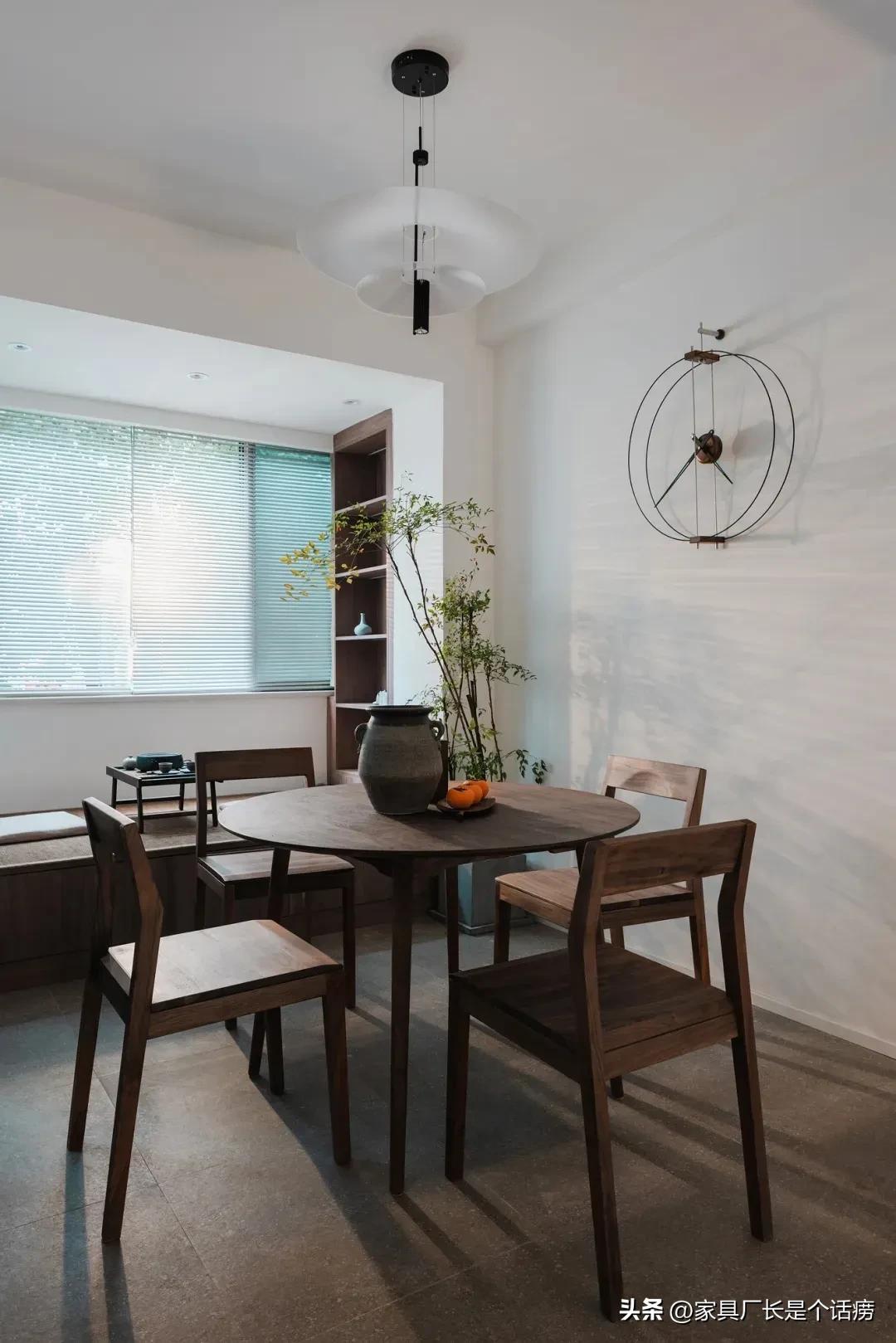 最简单的实木大圆餐桌,中式小户型长方形实木餐桌最新款