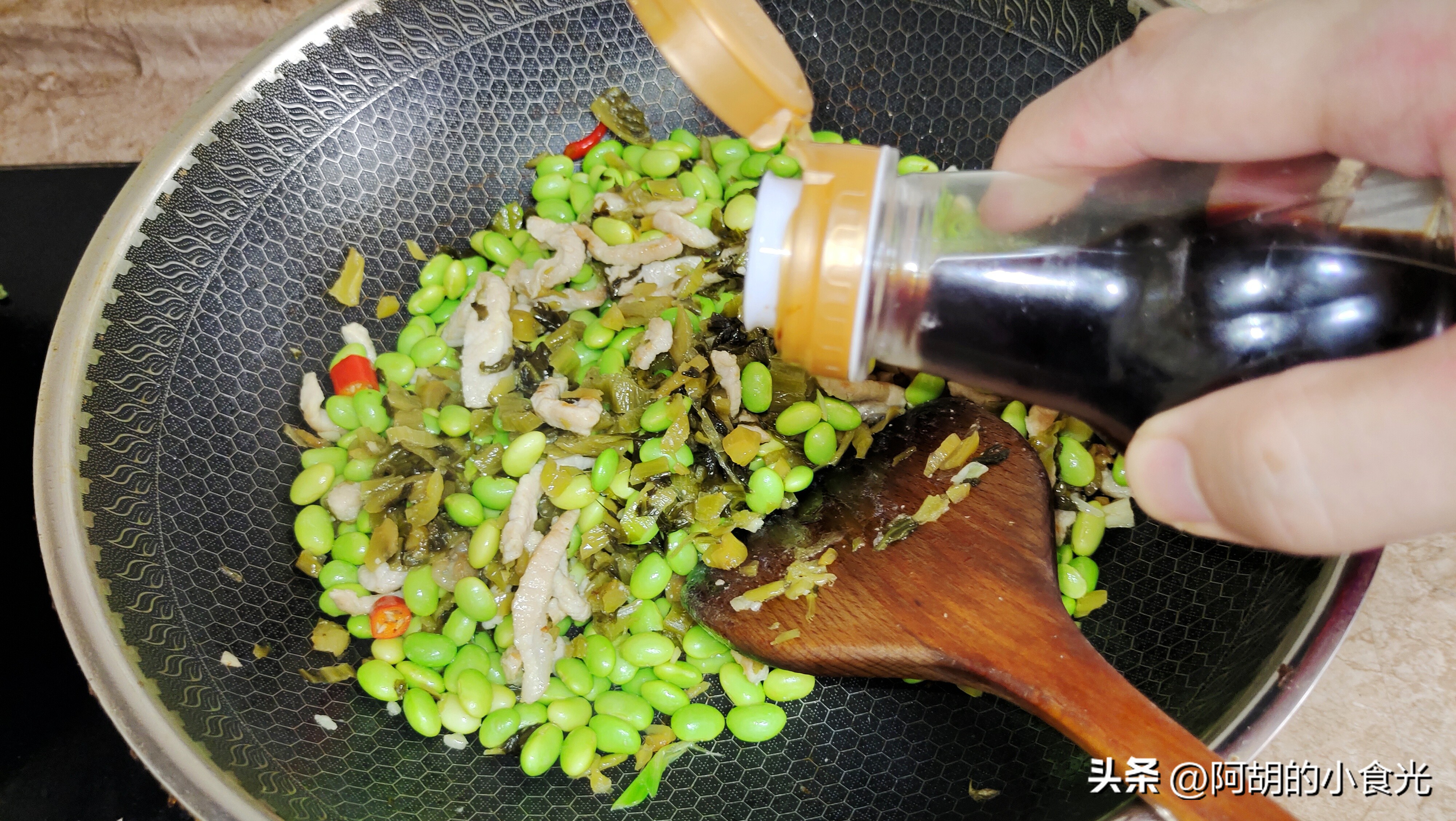 毛豆健脾利湿,毛豆咋炒翠绿