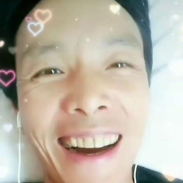 自娱自乐翻唱！歌里有你也有我！提前祝大家五一节日快...