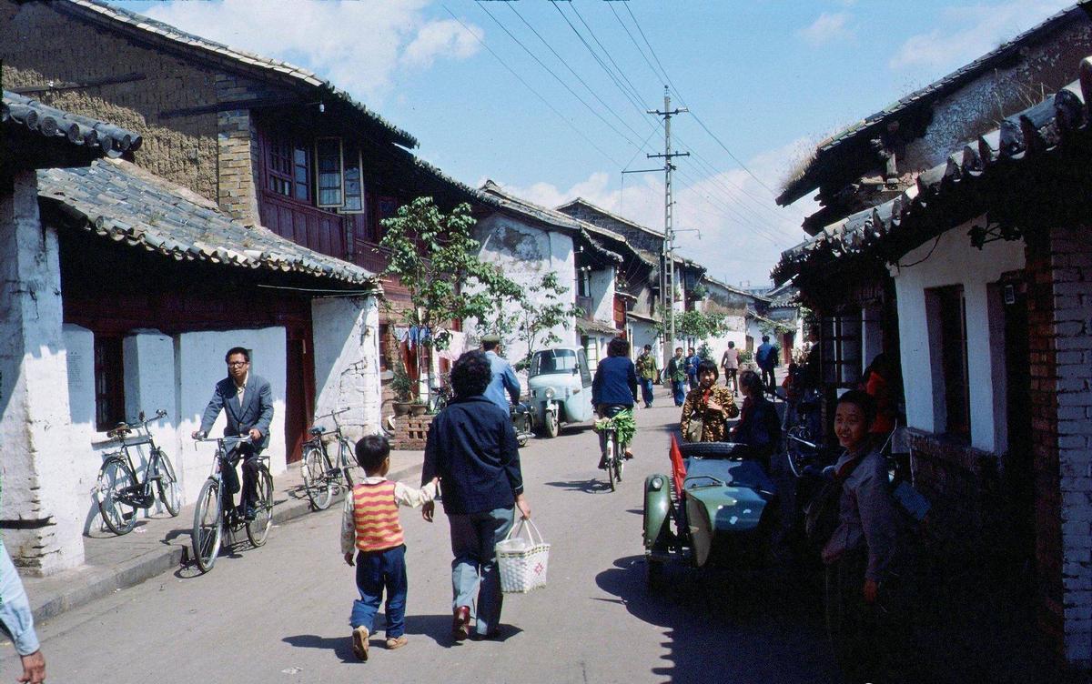 【晚清*楼青**风情】*楼青**女丰乳肥臀，媚态撩人，魅力无限！