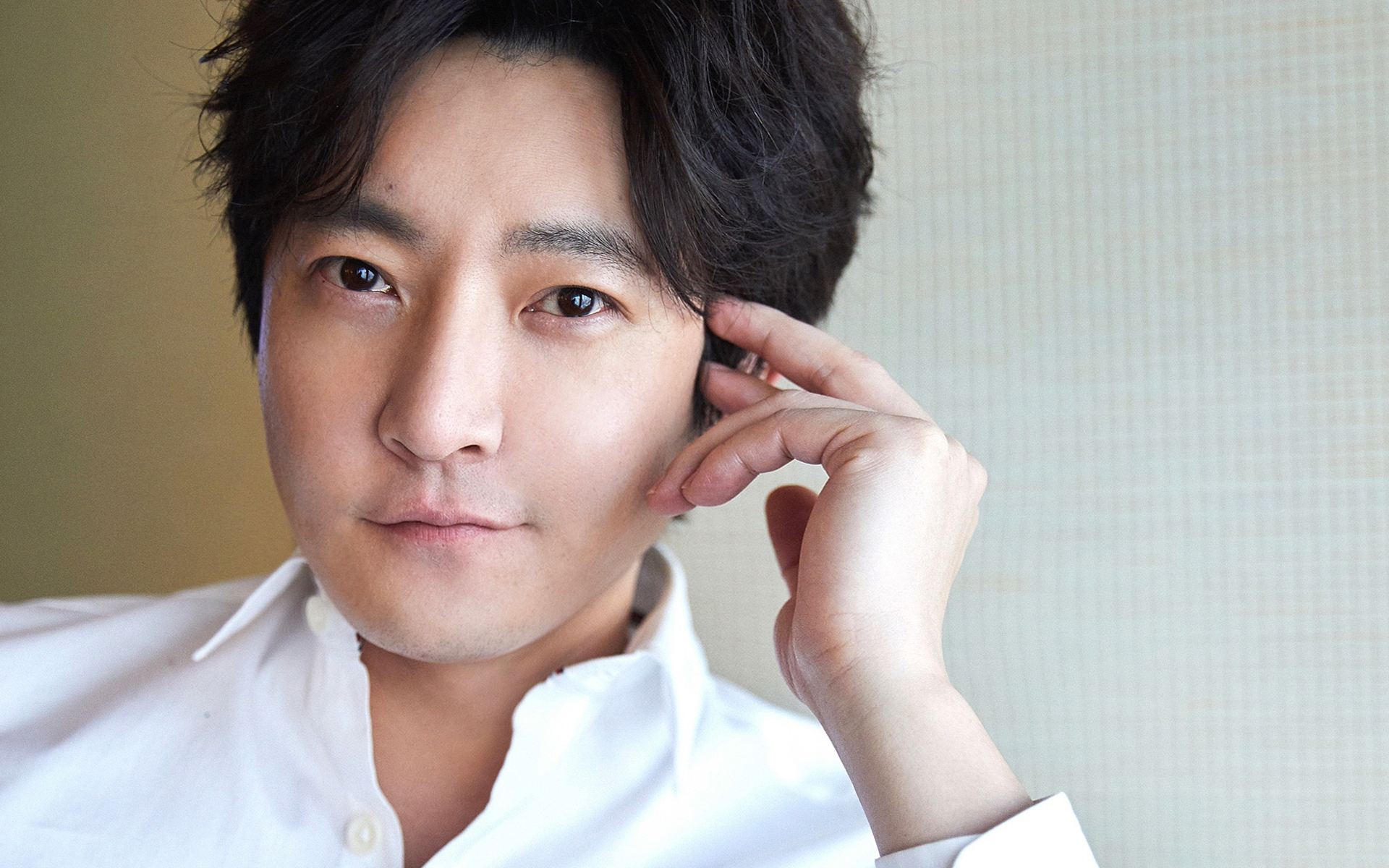 长得显矮的10位男星,长得矮却最迷人不足1米60的男明星