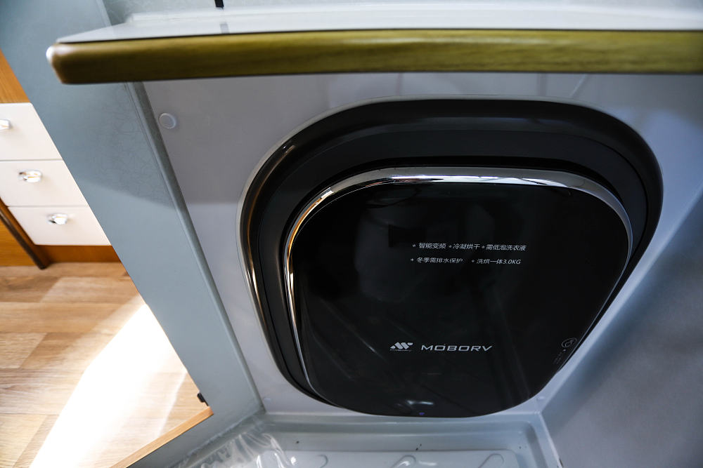 2023款最新国产c型小额头房车,商务房车推荐50万c型豪华房车