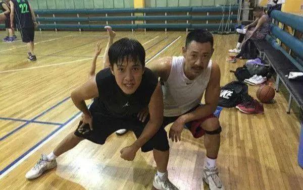 张丰毅不参加儿子婚礼原因首曝光,张丰毅不去儿子婚礼真正原因