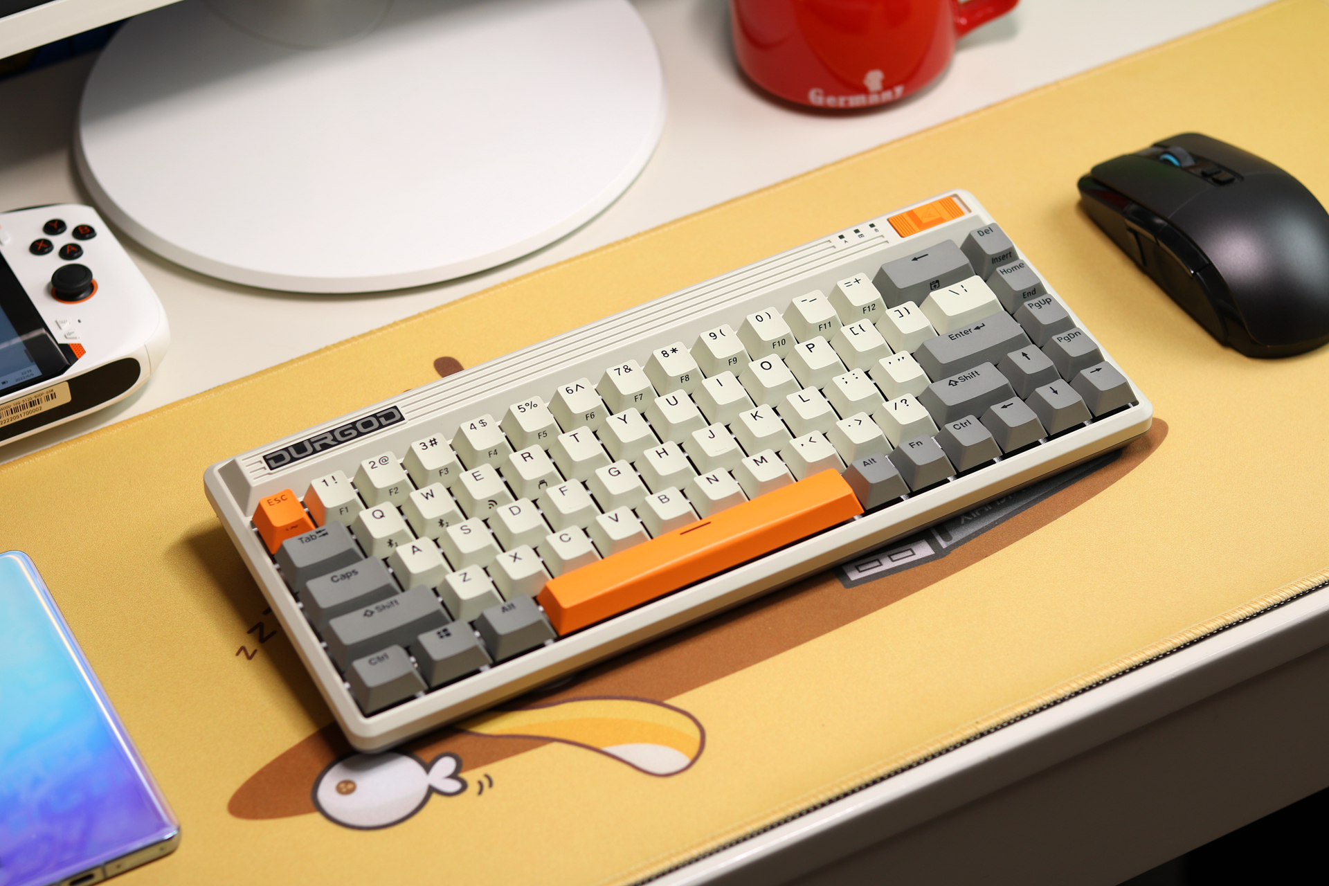 杜伽fusion键盘茶轴和青轴对比,杜伽Fusion复古机械键盘