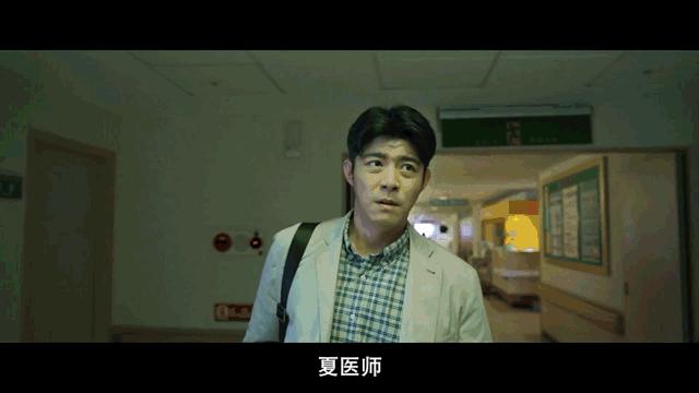 白衣天使无所畏惧负重前行,白衣天使不顾自己的安危