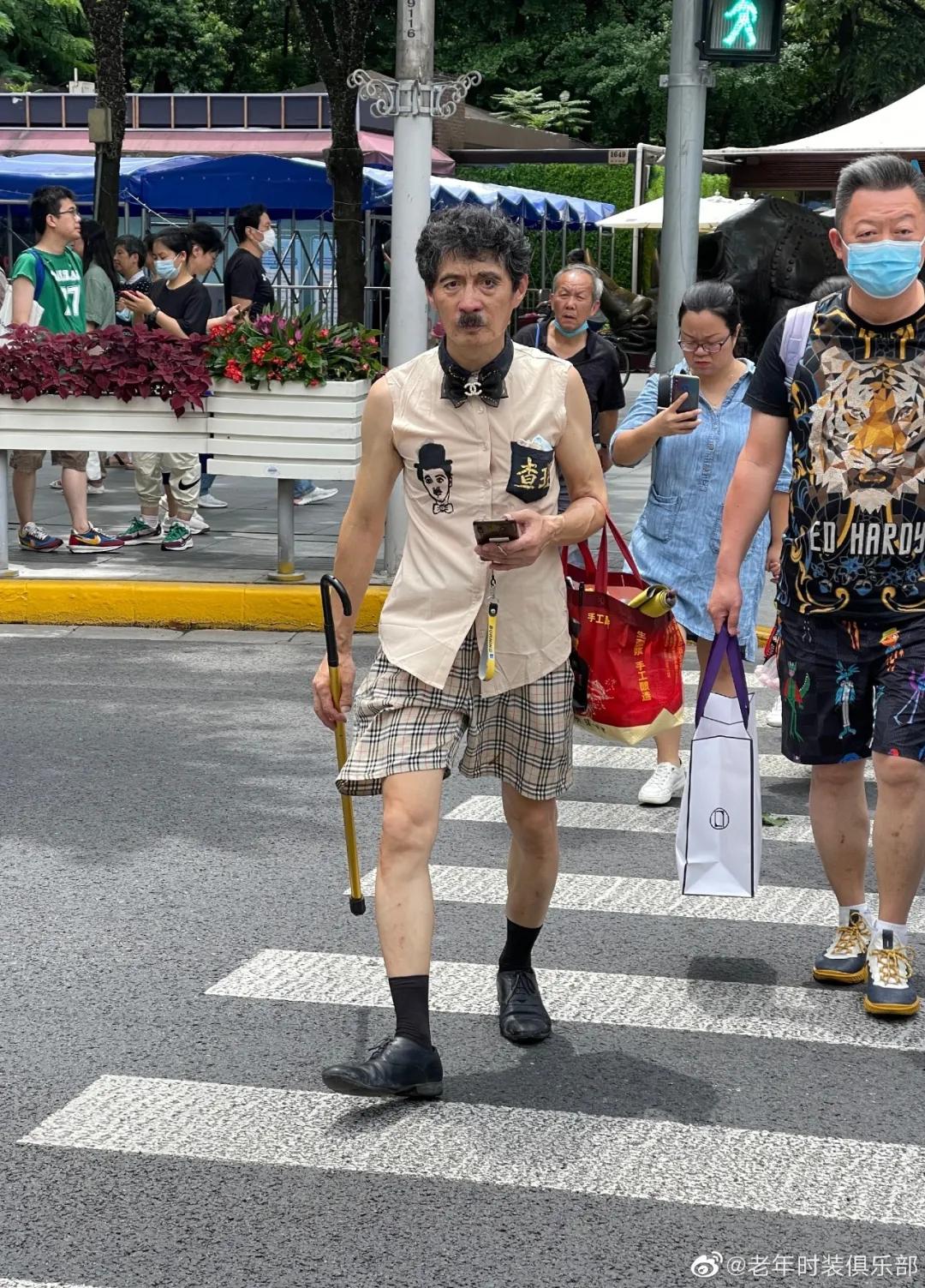 抖音里不敢点赞的女明星,上海最显年轻的网红