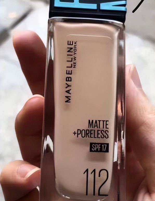 娇兰粉底液和雅诗兰黛哪个好用,粉底液红黑榜大牌油皮