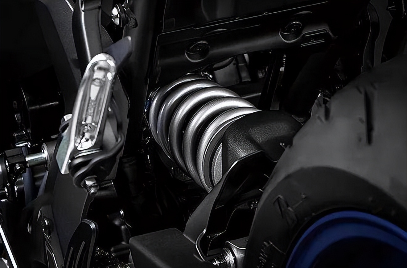 雅马哈yzf-r7ow02,雅马哈r32024款预计发布