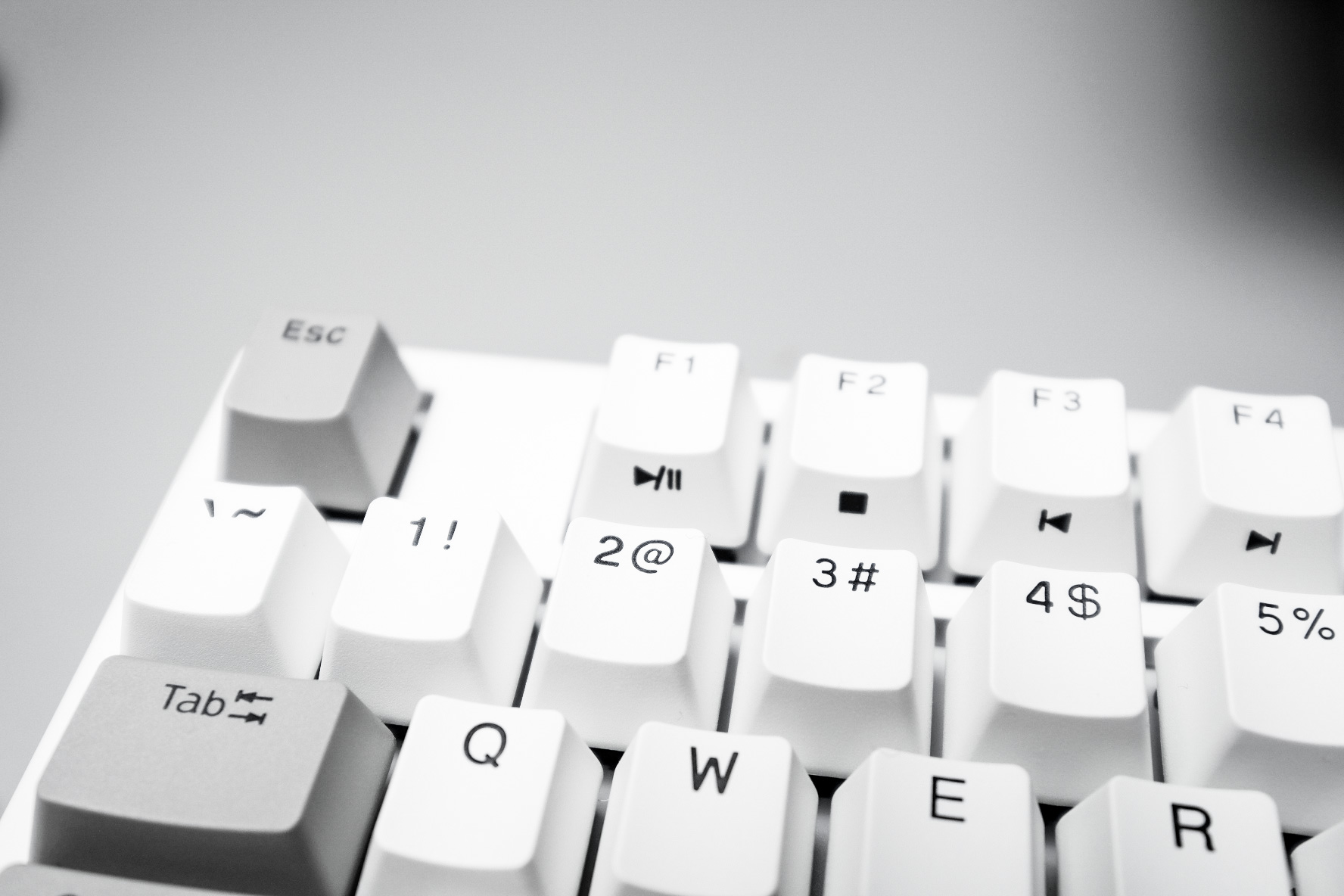 杜伽k310w键盘多少钱,杜伽k330w机械键盘评测