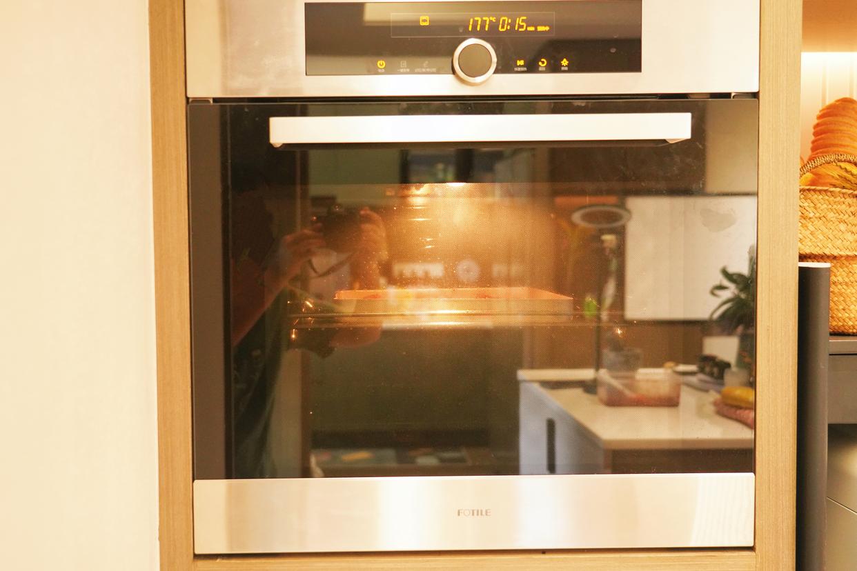 喜欢吃奥尔良烤翅在家就可以做，秘制配方好吃到吮指，价格也便宜