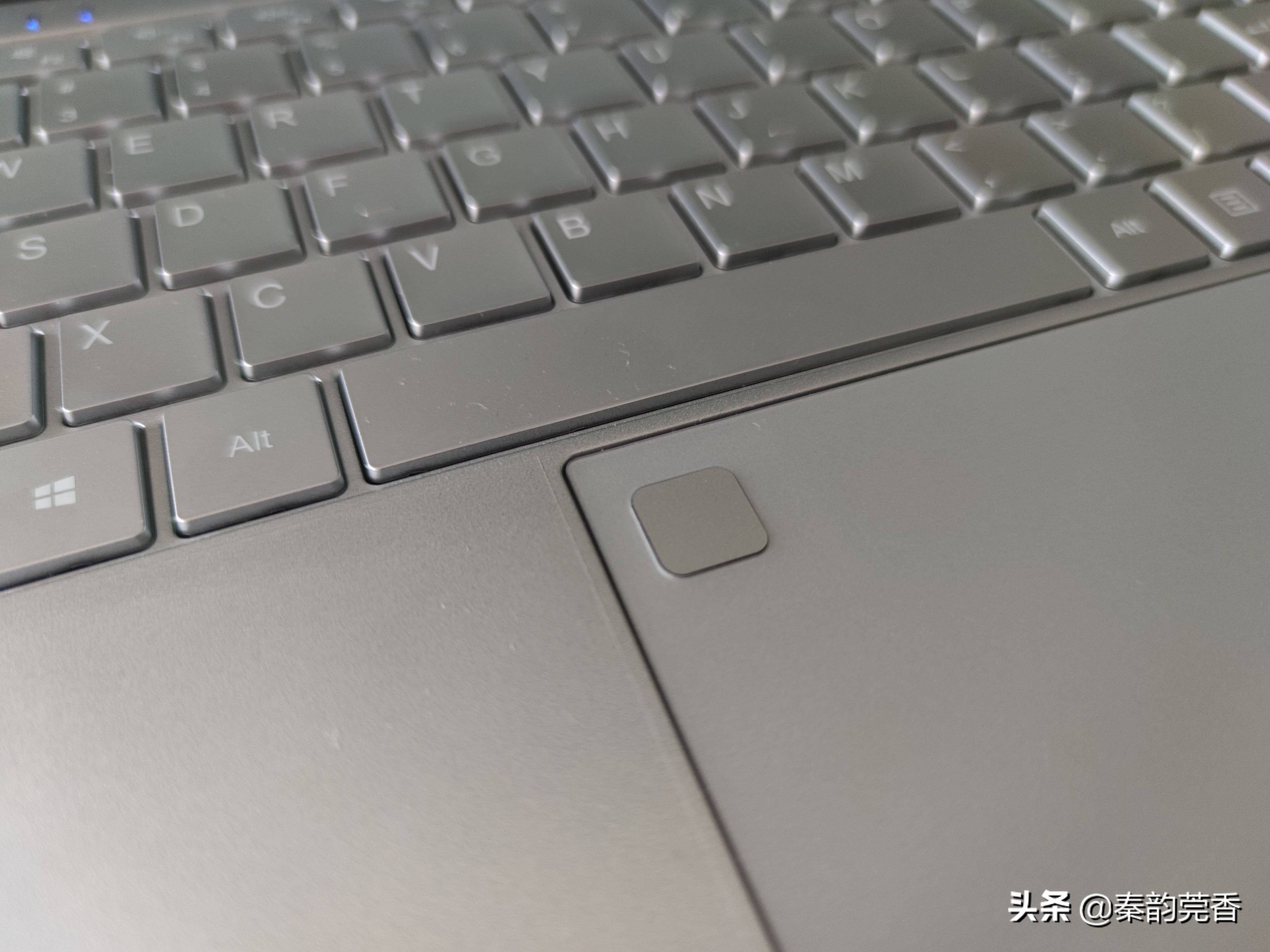 拼多多几百块钱的笔记本靠谱吗,拼多多上一千多块电脑怎么样