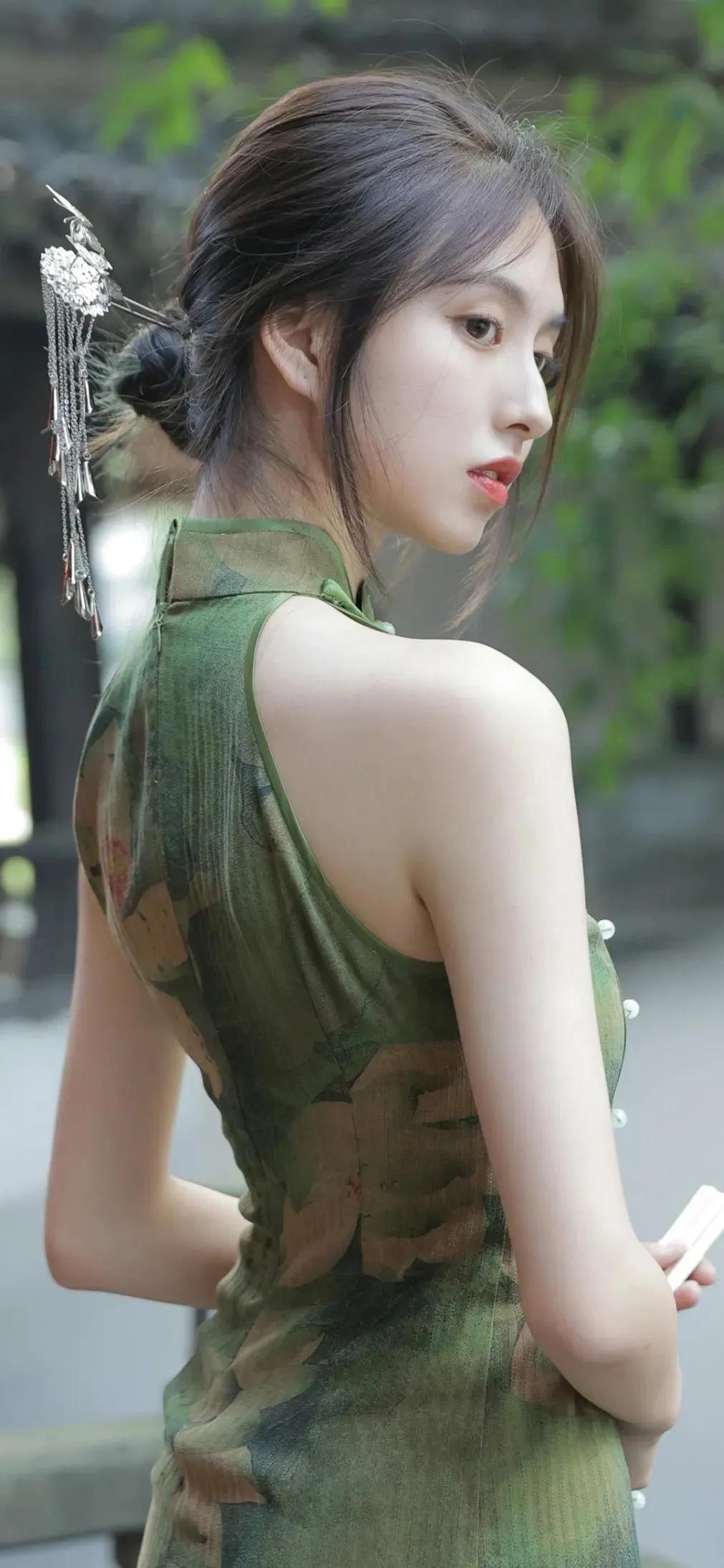 美女锁屏壁纸和桌面壁纸一套,抖音壁纸最近很火的美女壁纸原图