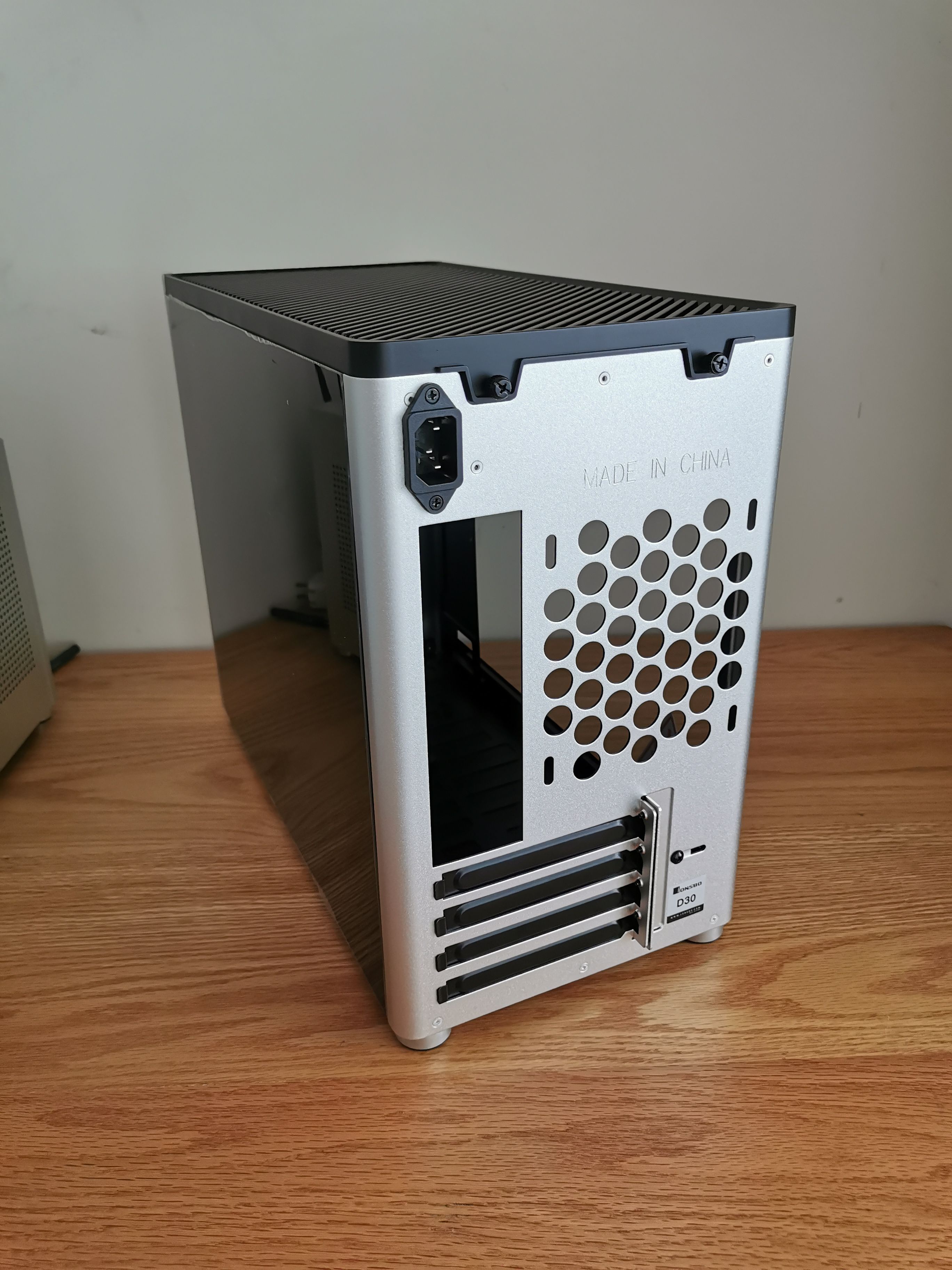 d30乔思伯装机方案,乔思伯d30机箱装机视频分享