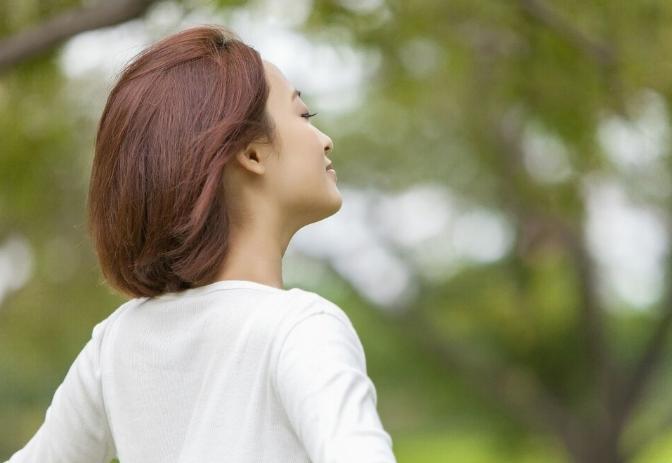 45岁女人为什么总感觉很疲惫,40岁到50岁女性要注意这3点